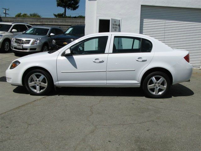 Chevrolet Cobalt 2010 photo 3