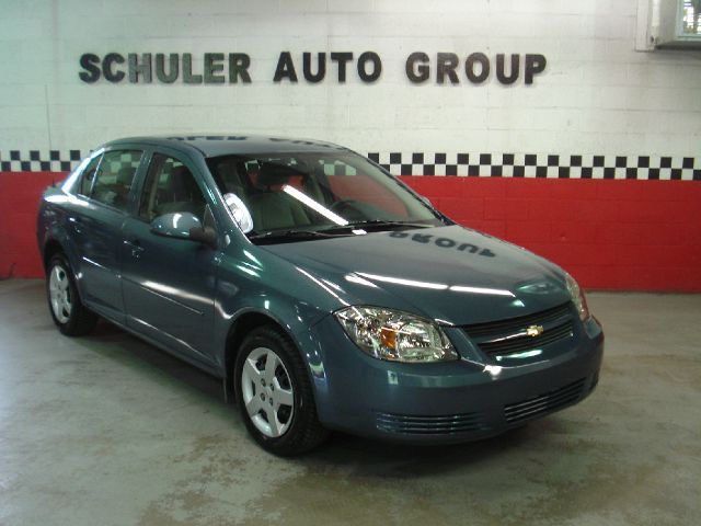 Chevrolet Cobalt 2010 photo 2