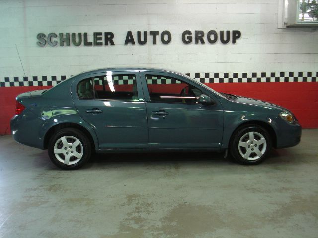 Chevrolet Cobalt 2010 photo 4