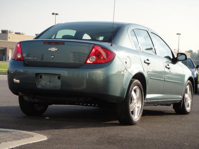 Chevrolet Cobalt 2010 photo 7