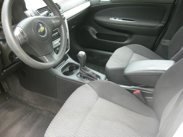 Chevrolet Cobalt 2010 photo 1