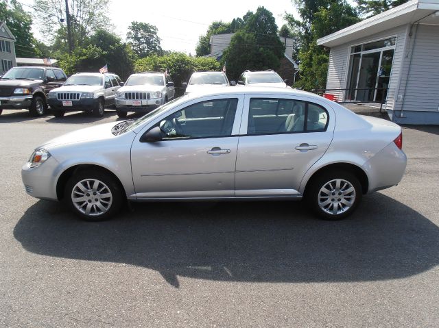 Chevrolet Cobalt 2010 photo 4