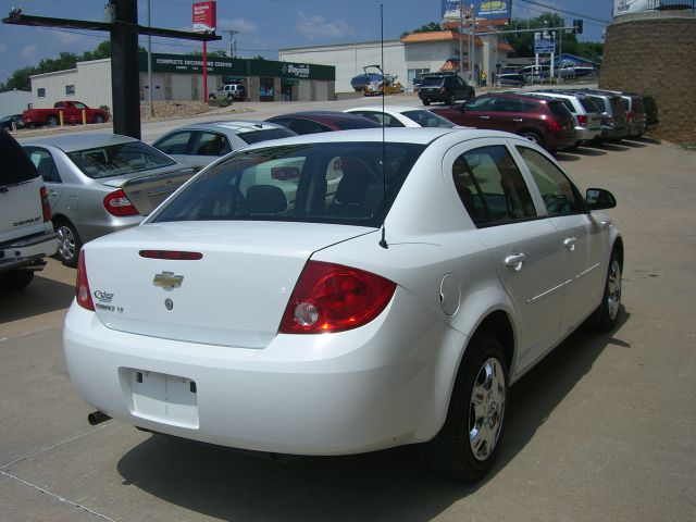 Chevrolet Cobalt 2010 photo 1