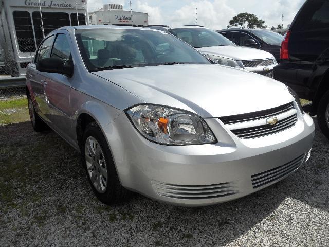 Chevrolet Cobalt 2010 photo 2