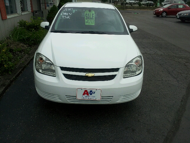 Chevrolet Cobalt 2010 photo 2