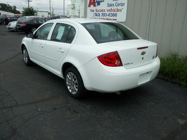 Chevrolet Cobalt 2010 photo 4