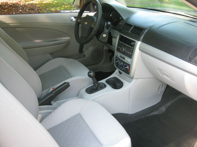 Chevrolet Cobalt 2010 photo 4