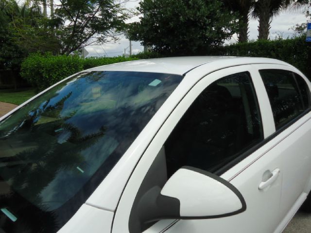 Chevrolet Cobalt 2010 photo 2