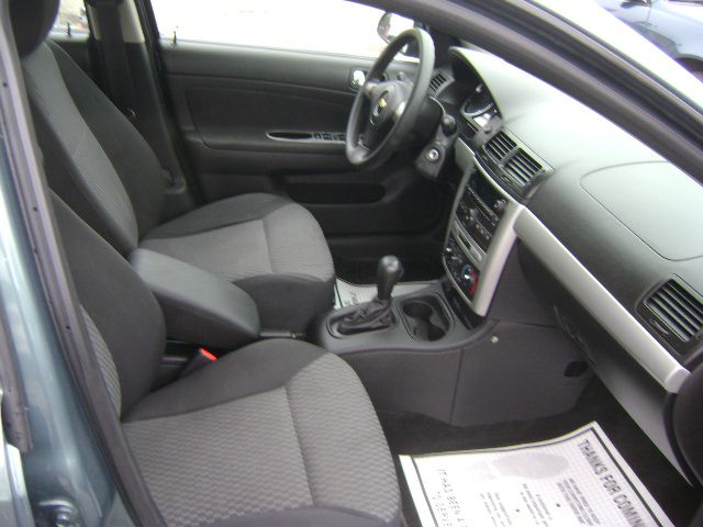 Chevrolet Cobalt 2010 photo 9