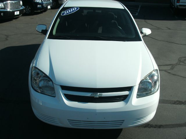 Chevrolet Cobalt 2010 photo 2