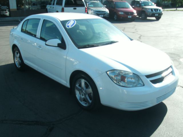 Chevrolet Cobalt 2010 photo 4