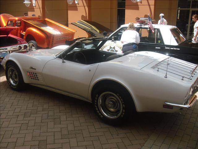 Chevrolet Corvette 1972 photo 4