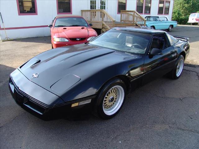 Chevrolet Corvette 2dr Coupe Hatchback Coupe