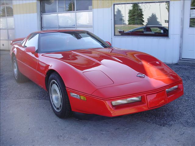 Chevrolet Corvette Base Coupe