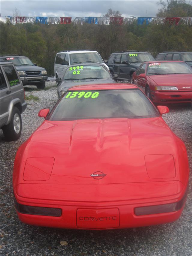 Chevrolet Corvette Base Coupe