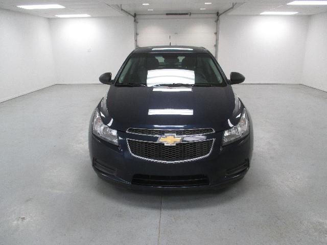 Chevrolet Cruze 2011 photo 3