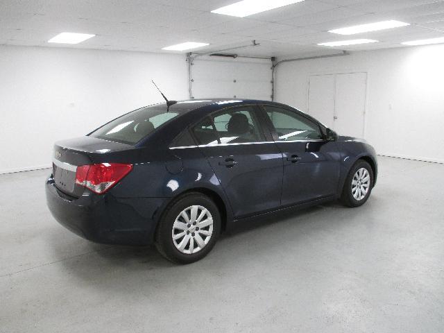 Chevrolet Cruze 2011 photo 4