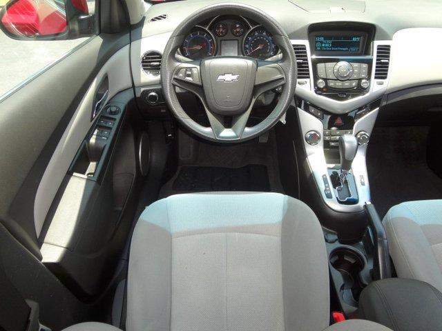 Chevrolet Cruze 2011 photo 3