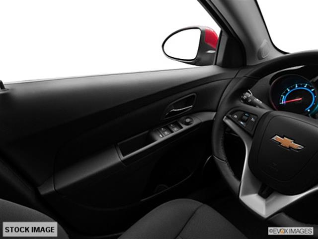 Chevrolet Cruze 2011 photo 3