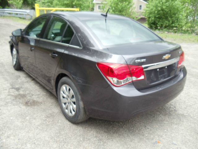 Chevrolet Cruze 2011 photo 3