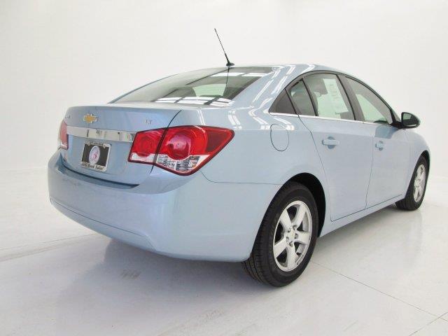 Chevrolet Cruze 2011 photo 3