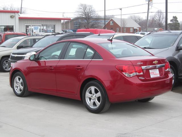 Chevrolet Cruze 2011 photo 3