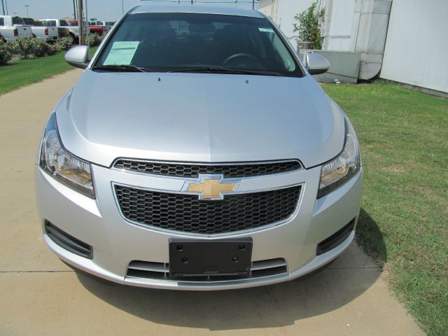 Chevrolet Cruze 2011 photo 3