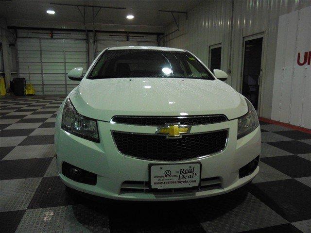 Chevrolet Cruze 2011 photo 2