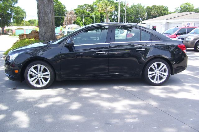 Chevrolet Cruze SLE SLT WT Sedan