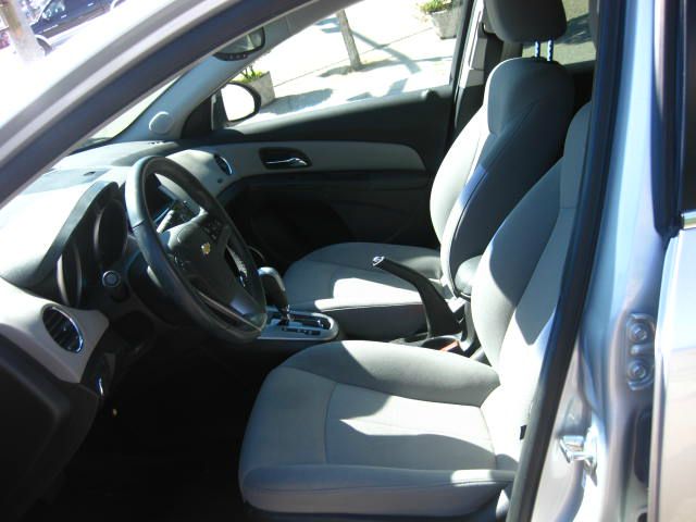 Chevrolet Cruze 2011 photo 4