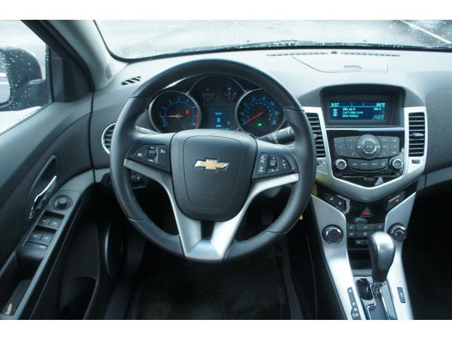 Chevrolet Cruze 2011 photo 3