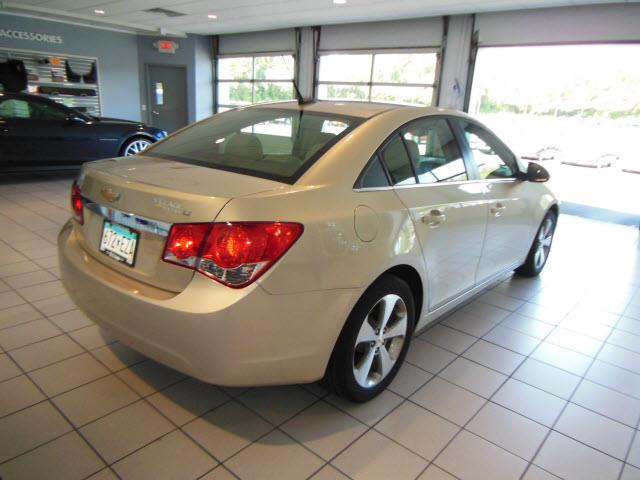 Chevrolet Cruze 2011 photo 3