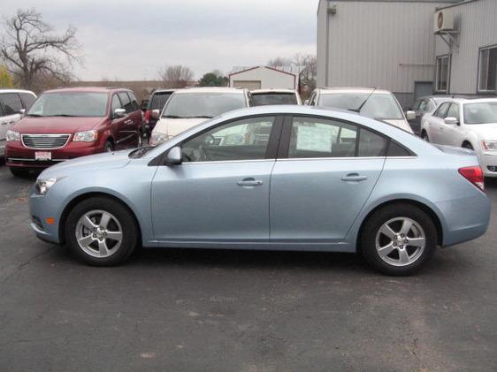 Chevrolet Cruze 2011 photo 13