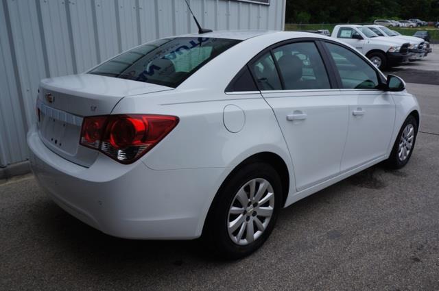 Chevrolet Cruze 2011 photo 3