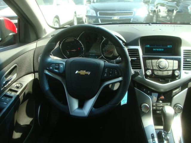 Chevrolet Cruze 2012 photo 3