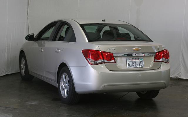 Chevrolet Cruze 2012 photo 4