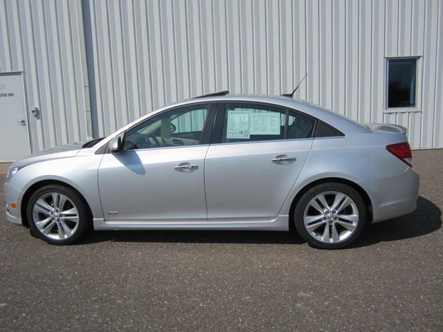 Chevrolet Cruze 2012 photo 2