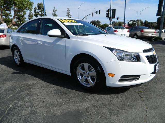 Chevrolet Cruze 2012 photo 2