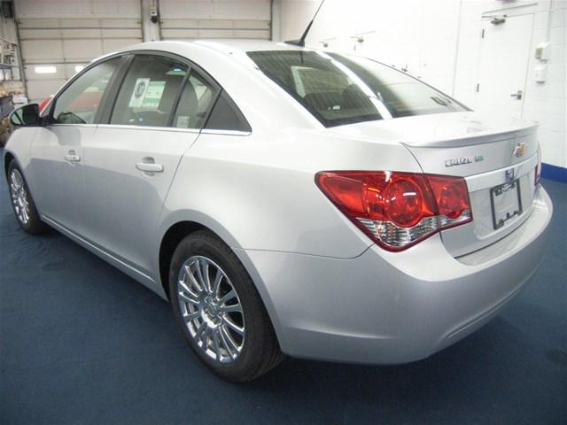 Chevrolet Cruze 2012 photo 3