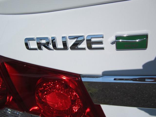 Chevrolet Cruze 2012 photo 2