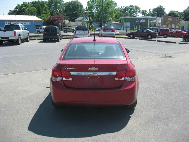 Chevrolet Cruze Z71, 4X4, LS, XCAB Sedan