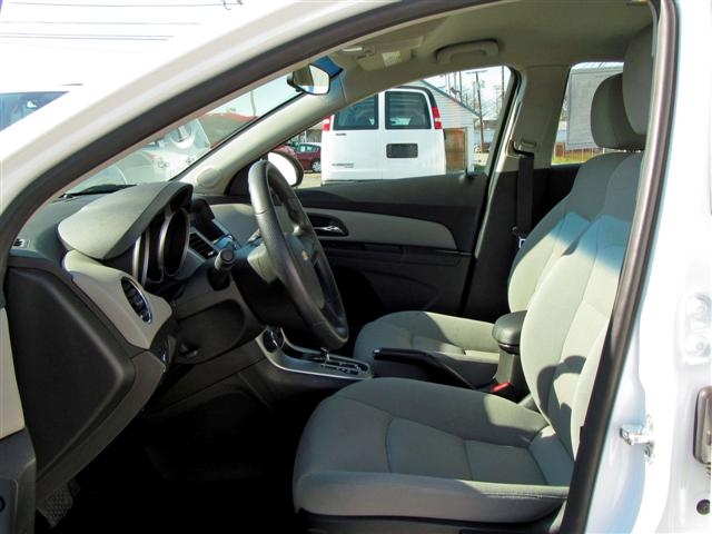 Chevrolet Cruze 2012 photo 3