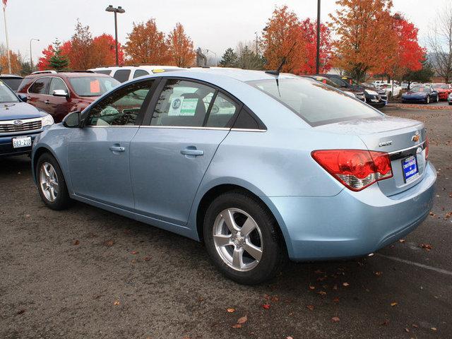 Chevrolet Cruze 2012 photo 2