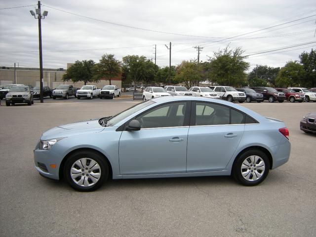 Chevrolet Cruze 2012 photo 3