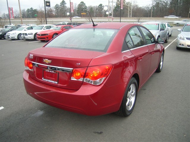 Chevrolet Cruze 2012 photo 4