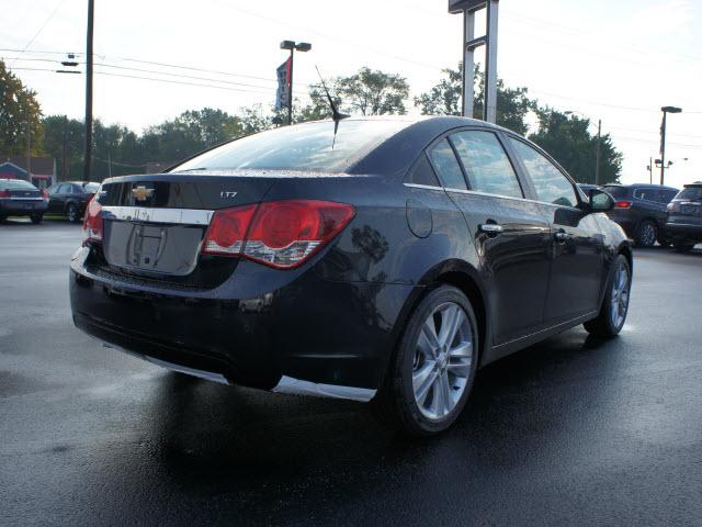 Chevrolet Cruze 2012 photo 2