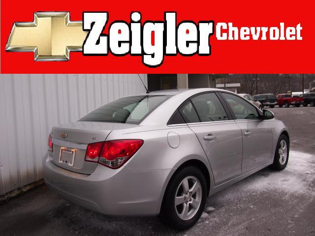 Chevrolet Cruze 2012 photo 2