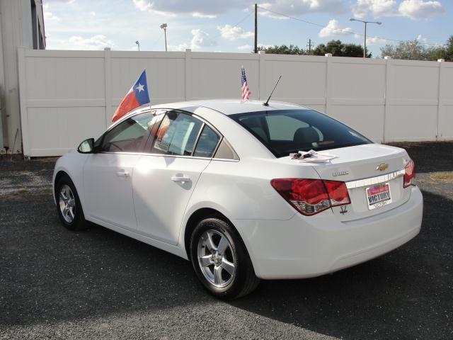 Chevrolet Cruze 2012 photo 2