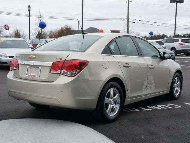 Chevrolet Cruze 2012 photo 4