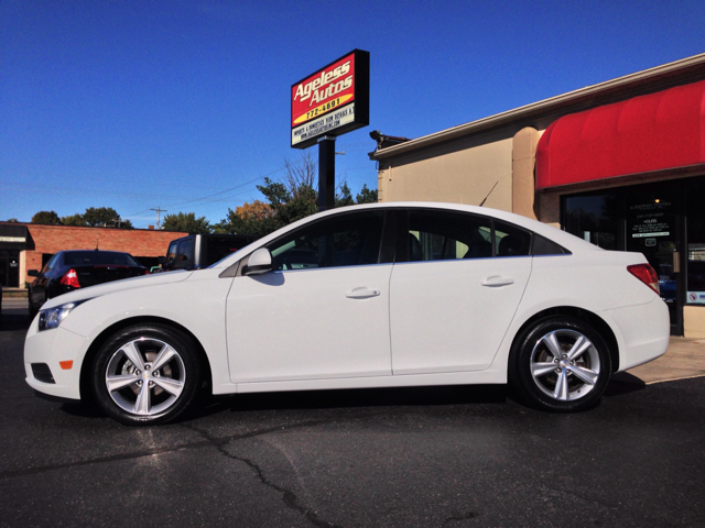 Chevrolet Cruze 2012 photo 2